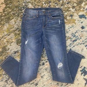 Aeropostale Women’s/Girl’s Distressed Jeans